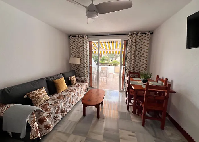 Seafront New Modern Διαμέρισμα