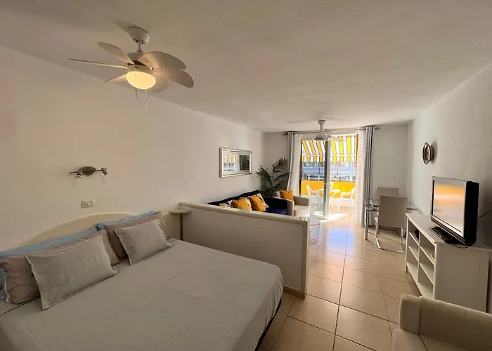 Seafront New Modern Apartmán *