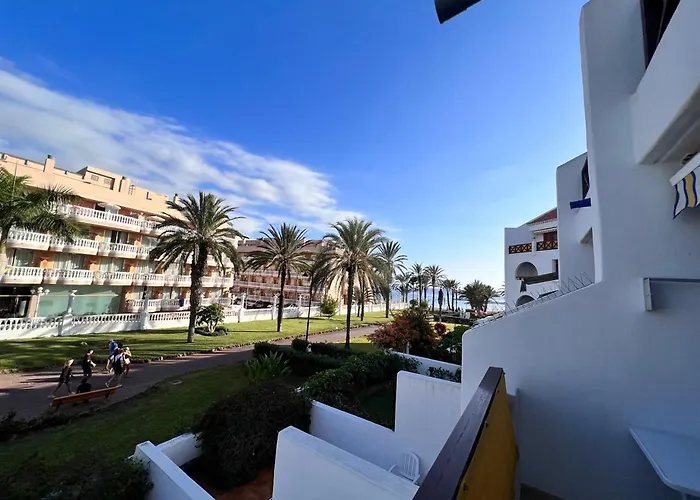 Seafront New Modern * Playa de las Americas (Tenerife)